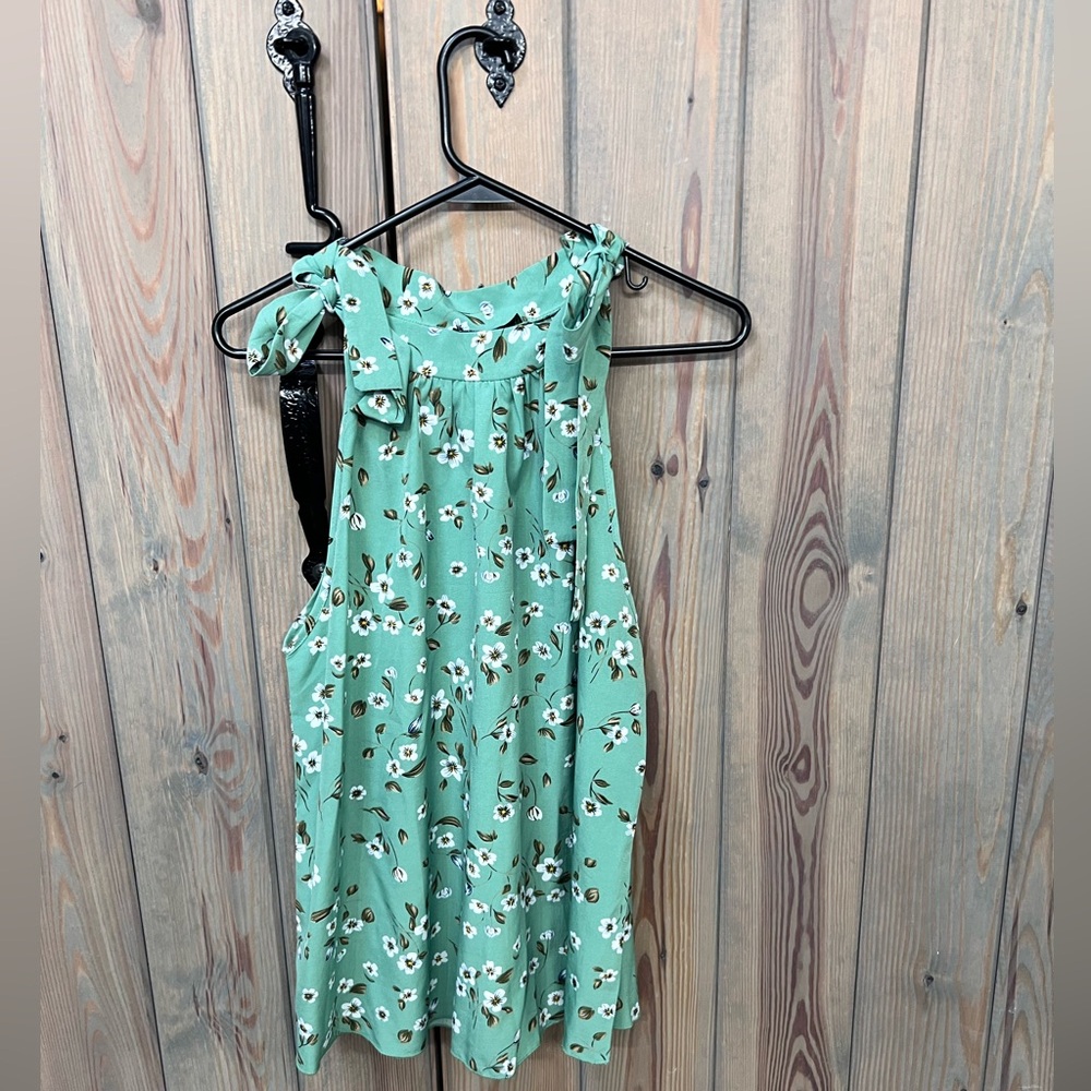 SHEIN Curve Top